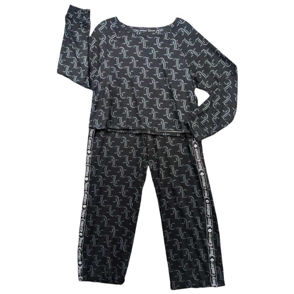 JUICY COUTURE Logo-Print 2PC Pajama Set in Black/Gray Size 1X — SUPER DUPER SOFT